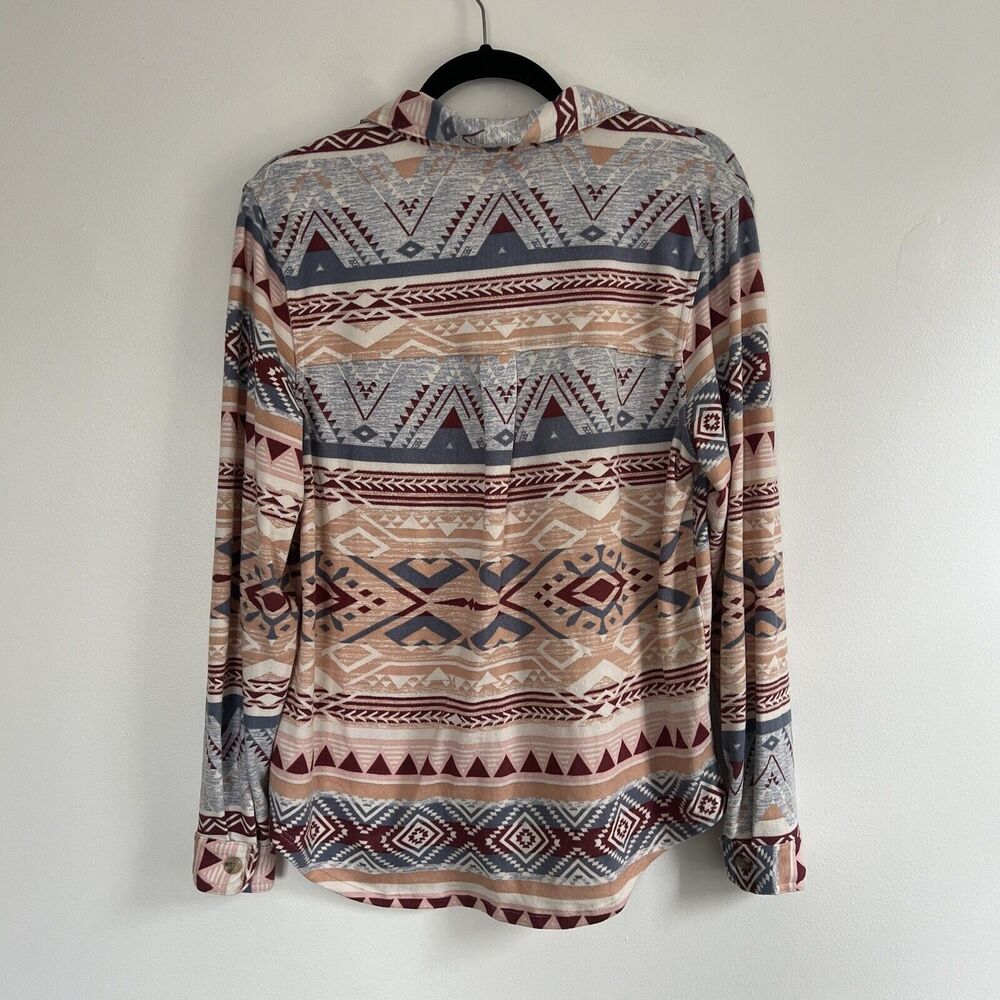 C&C California‎ Women’s Aztec Print Button Down Shirt Size Medium - Picture 6 of 8
